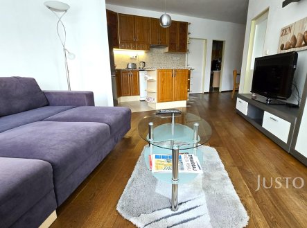Pronájem 3+kk 68 m² + balkón + garáž, Písek -  V Portyči