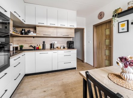 Prodej 3+1, 63 m² + lodžie 4 m² + parkování