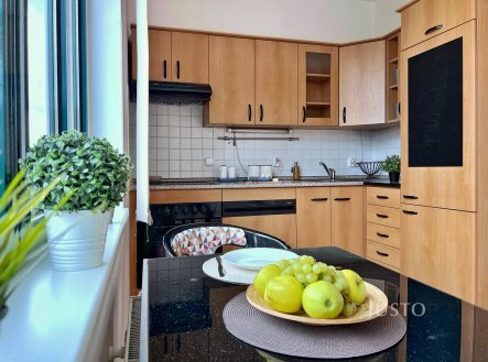 Pronájem bytu, 2+1, 99 m²
