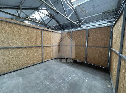 Pronájem komerčního objektu, sklad, 22 m²
