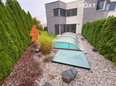 Pronájem domu/vily, 160 m²