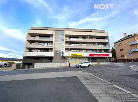 Pronájem komerčního objektu, obchodní centrum, 70 m²