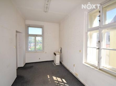 Pronájem kanceláře, 48 m²