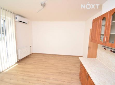 Pronájem bytu, 1+kk, 29 m²