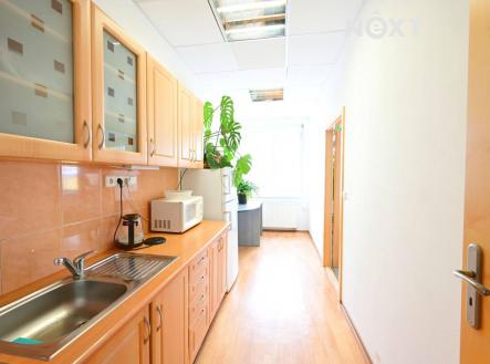 Pronájem kanceláře, 30 m²