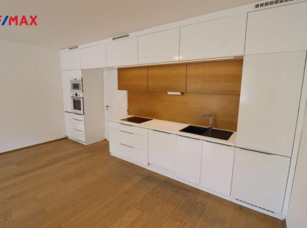 Prodej bytu, 3+kk, 81 m²