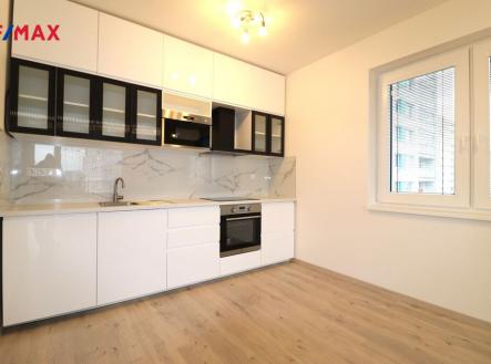 Pronájem bytu, 2+kk, 76 m²