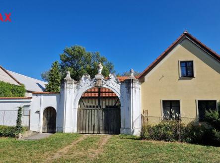 Prodej - historický objekt, 1 485 m²