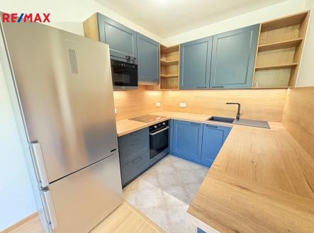 Pronájem bytu, 2+kk, 60 m²