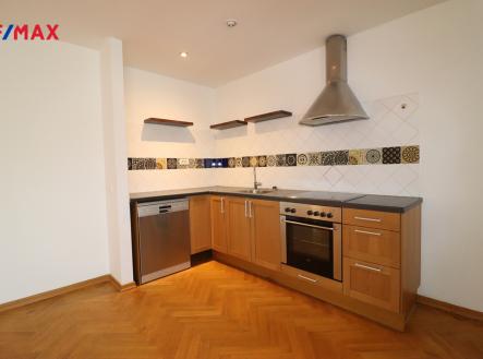 Pronájem bytu, 3+kk, 101 m²