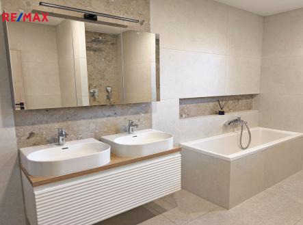 Pronájem domu/vily, 147 m²