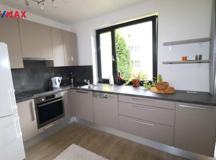 Pronájem bytu, 2+kk, 60 m²