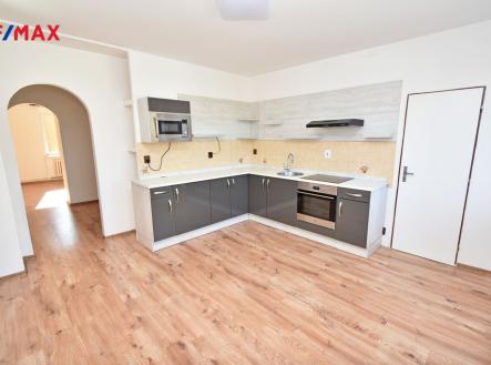 Pronájem bytu, 3+1, 140 m²