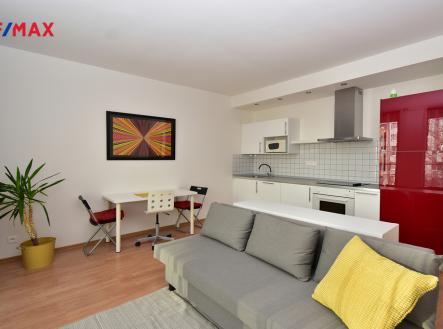 Pronájem bytu, 1+kk, 40 m²