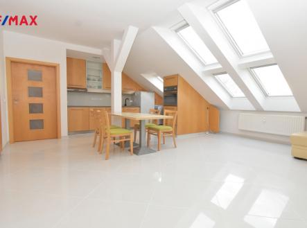 Prodej bytu, 3+kk, 82 m²