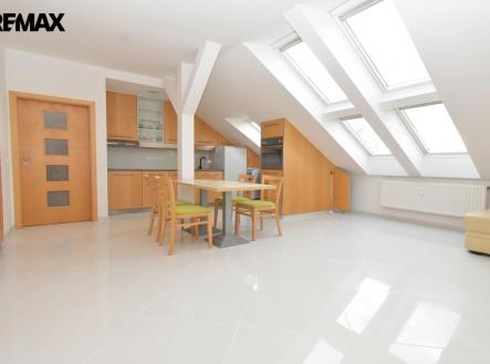 Prodej bytu, 3+kk, 82 m²