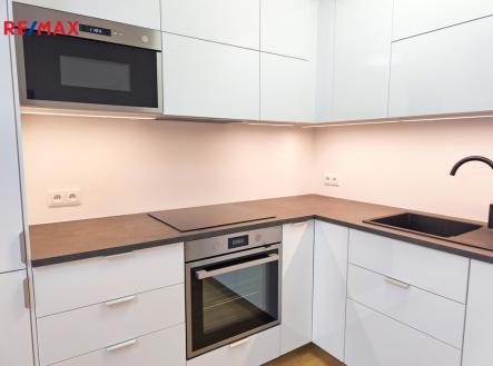 Pronájem bytu, 2+kk, 60 m²