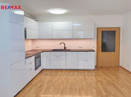 Pronájem bytu, 2+kk, 60 m²