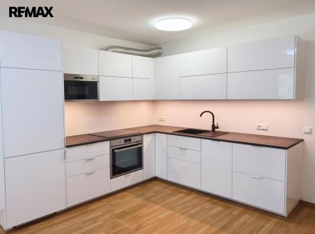 Pronájem bytu, 2+kk, 60 m²