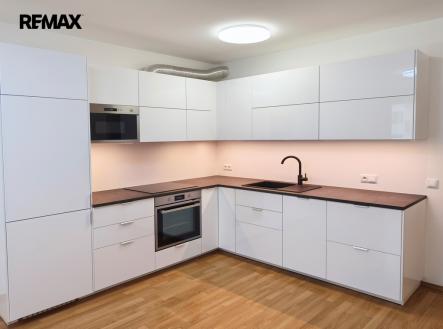 Pronájem bytu, 2+kk, 60 m²