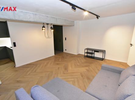 Pronájem bytu, 2+kk, 53 m²