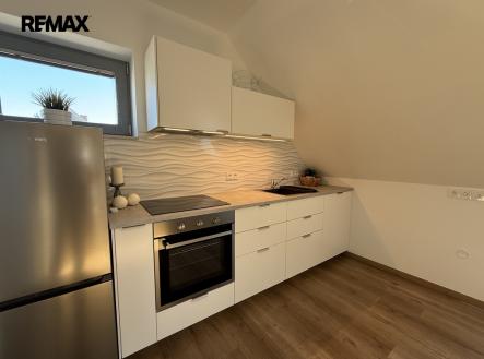 Pronájem kanceláře, 78 m²