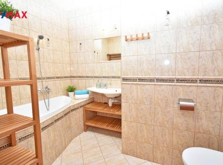 Pronájem bytu, 3+kk, 83 m²