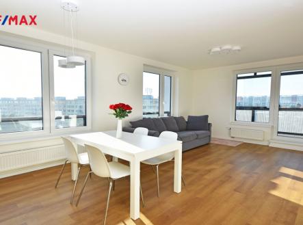 Pronájem bytu, 3+kk, 87 m²