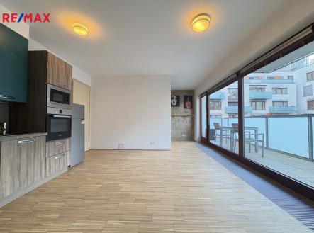 Pronájem bytu, 1+kk, 42 m²