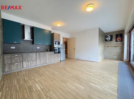 Pronájem bytu, 1+kk, 42 m²