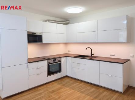 Pronájem bytu, 2+kk, 60 m²