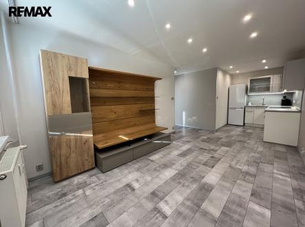 Pronájem bytu, 2+kk, 45 m²