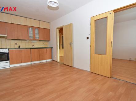 Kuchyně s jídelnou.