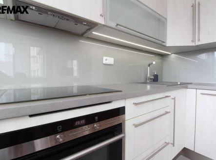 Pronájem bytu, 2+kk, 48 m²