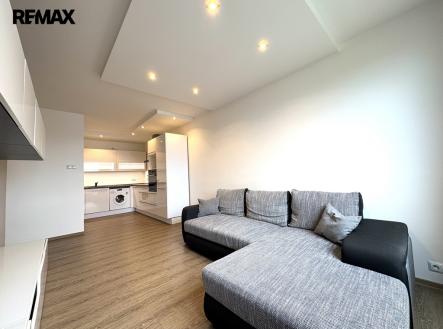 Pronájem bytu, 2+kk, 45 m²