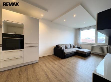 Pronájem bytu, 2+kk, 45 m²