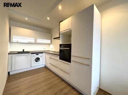 Pronájem bytu, 2+kk, 45 m²