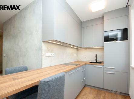 Pronájem bytu, 1+kk, 45 m²