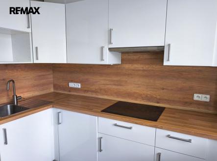 Pronájem bytu, 2+kk, 37 m²