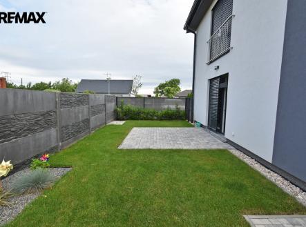 Pronájem bytu, 2+kk, 63 m²