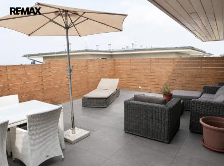 Pronájem bytu, 3+kk, 90 m²