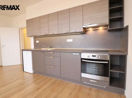 Pronájem bytu, 1+kk, 40 m²