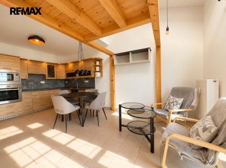 Pronájem bytu, 2+kk, 46 m²