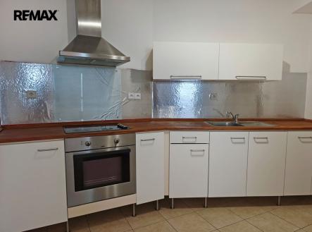 Pronájem bytu, 1+kk, 40 m²
