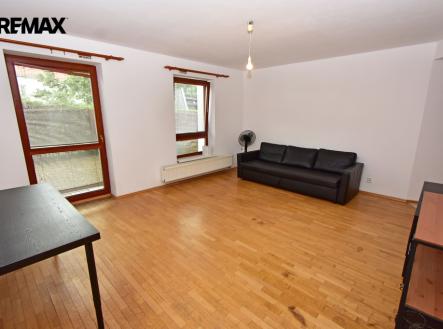 Pronájem bytu, 1+kk, 40 m²