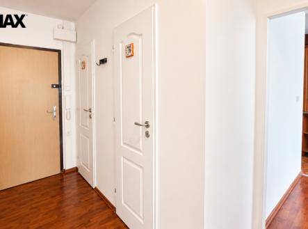 Pronájem bytu, 2+kk, 43 m²