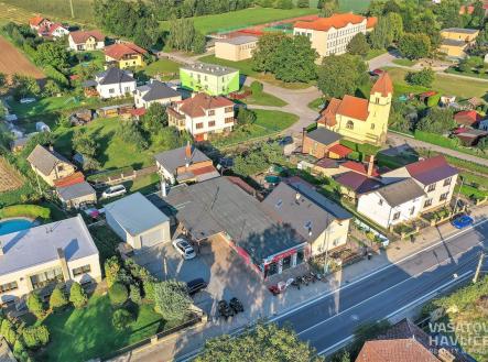 Pronájem - obchodní prostor, 208 m²