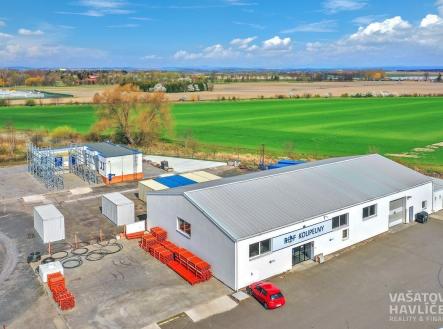 Pronájem - skladovací prostor, 368 m²