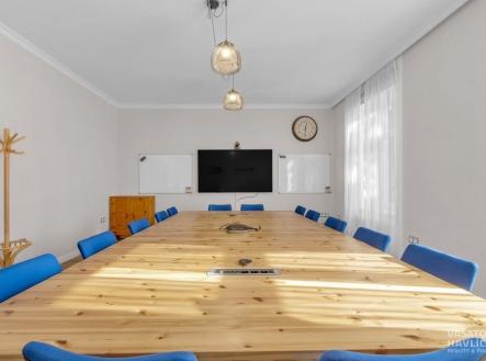 Pronájem obchodní prostor, 173 m²