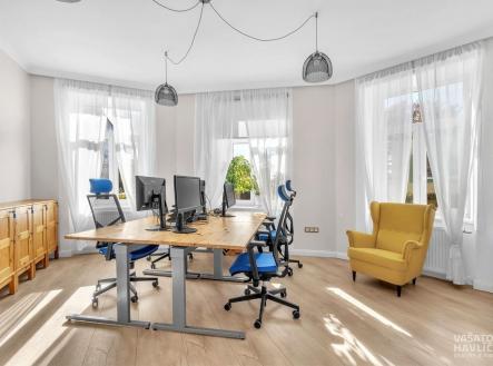 Pronájem obchodní prostor, 173 m²